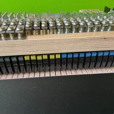 Rhodes MK 8 Stage 61 61-Key Electric Piano image 10