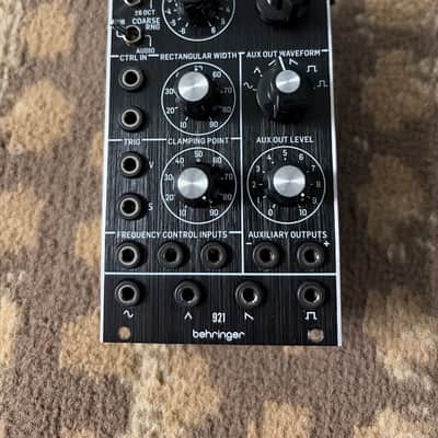 Behringer 921 Voltage Controlled Oscillator Eurorack Synthesizer Module 2020 - Present - Black image 1