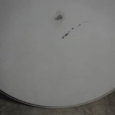 Remo Ambassador Bass. WEATHERKING. 1990 - Smooth White image 4