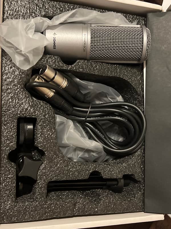Donner DC20 Large Diaphragm Condenser Microphone image 1
