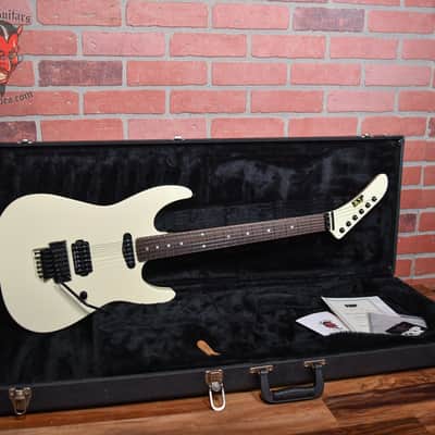 Esp Custom Shop George Lynch Signature Vintage White Japan 2022 w/OHSC image 2