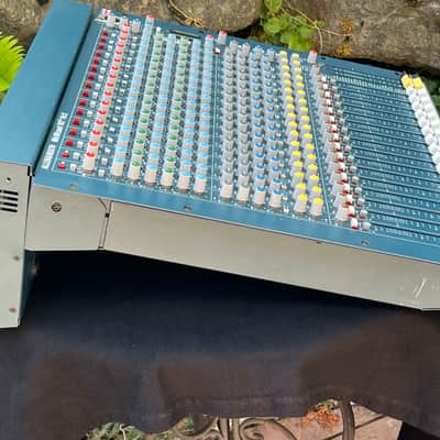 Immagine Allen & Heath MixWizard WZ3 16:2 16-Input Stereo Mixer 2004 - 2013 - Blue - 14
