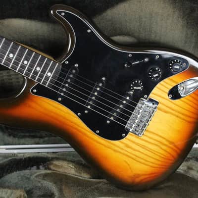 1979-1980 Vintage Fender Stratocaster Sunburst Rosewood Fretboard Strat w/Paper Work +OHSC USA 1970s image 2