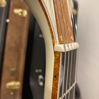 Gretsch G6136T-59 Vintage Select '59 Falcon with Bigsby 2016 - Present - Vintage White image 3