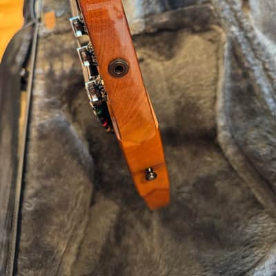 Gibson Thunderbird IV 2001 - ROADWORN auction collectible image 15
