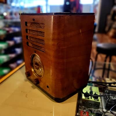 Hunter Amplifiers - 1937 Crosley Fiver Tube Radio Princeton 5F2A Conversion Guitar Amp image 3