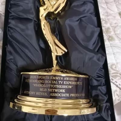 Emmy Award Television National Replica Life Size Trophy 1:1 Statue Prize image 11