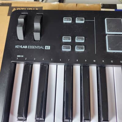 Arturia KeyLab Essential 61 MkIII MIDI Controller 2023 - Present - Black image 8