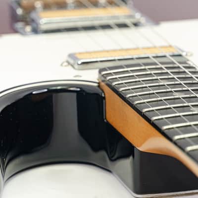 2022 Fender Gold Foil Telecaster with Gigbag – Candy Apple Burst image 11