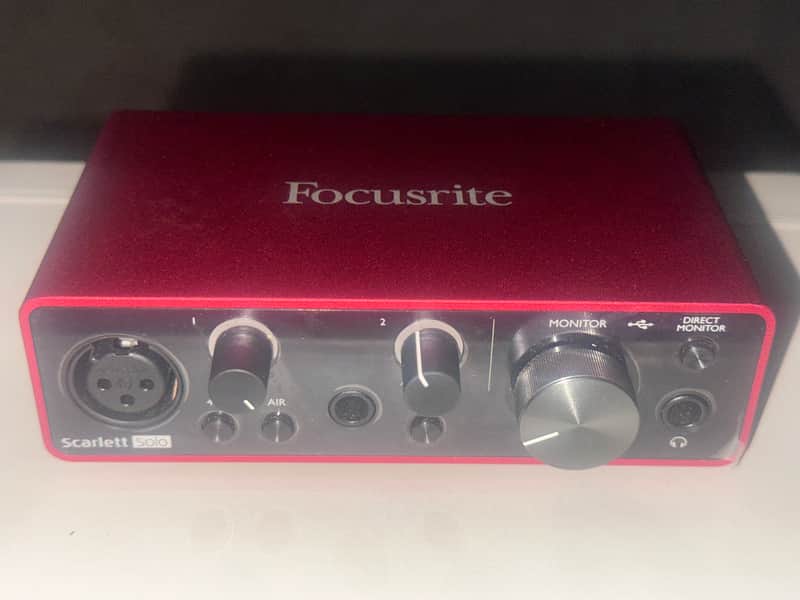 Focusrite Scarlett Solo 3rd Gen USB Audio Interface 2019 - Present - Red / Black image 1