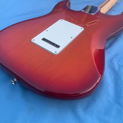 Fender Deluxe Stratocaster HSS Plus Top with iOS Connectivity 2014 - 2016 - Tobacco Sunburst image 7