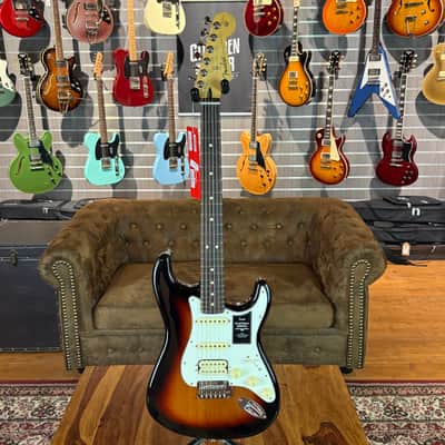 FENDER Player II Stratocaster HSS 3-Color Sunburst image 5