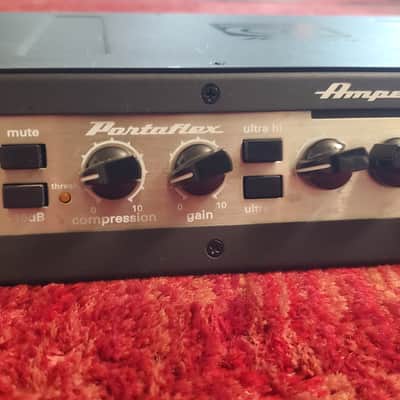 Ampeg PF-500 Portaflex 500-Watt Bass Amp Head 2011 - Present - Black image 3