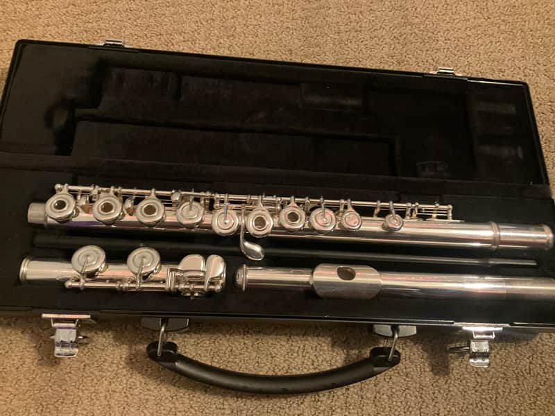Yamaha YFL 262 - Open Hole Flute, New Pads, Clean image 1