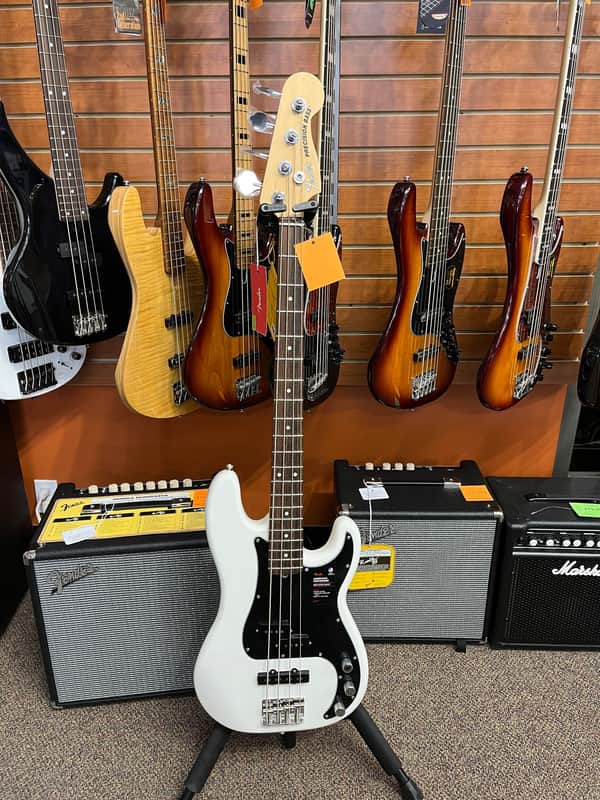 Fender American Performer Precision Bass | Reverb Canada