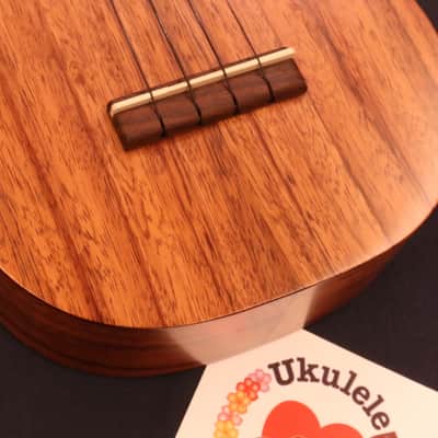 Kamaka HF-2 Curly Hawaiian Koa Concert Ukulele #5401 image 15