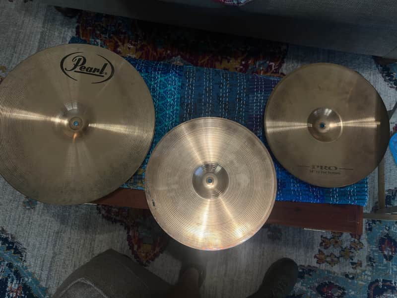Pearl  Pro 2000s Hi Hat and crash/ride- brilliant