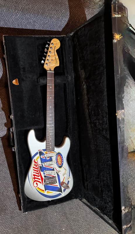 Fender  Squire Stratocastor 2004 - Miller Lite Signature Custom