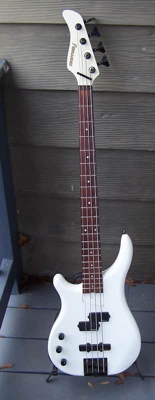 Fernandes Revolver Lefty MIJ 6 lbs. 1996 White image 1
