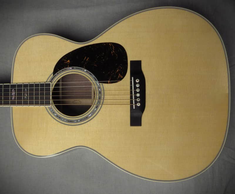 Martin J-40 2025 Natural image 1