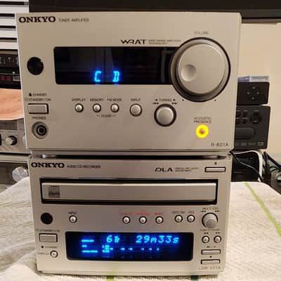 Onkyo Onkyo R-801A Stereo AM-FM Tuner Amplifier and CD recorder 90s image 1