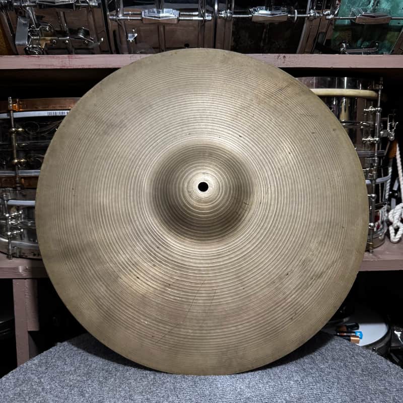 Zildjian 18" Crash Cymbal image 1