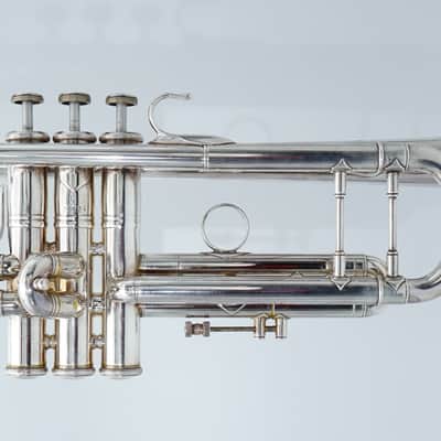 Bach Mt Vernon L Bore 25 Stradivarius Bb Trumpet 1960 - Silver image 7