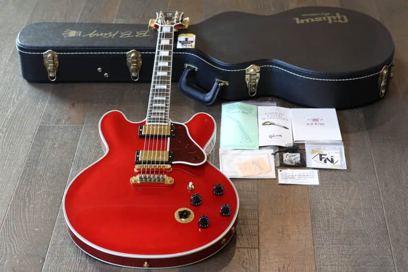 Rare Crown Logo! 2010 Gibson Limited Edition Custom Shop BB King Signature Lucille ES-355 Electric Guitar Ruby Red + COA OHSC