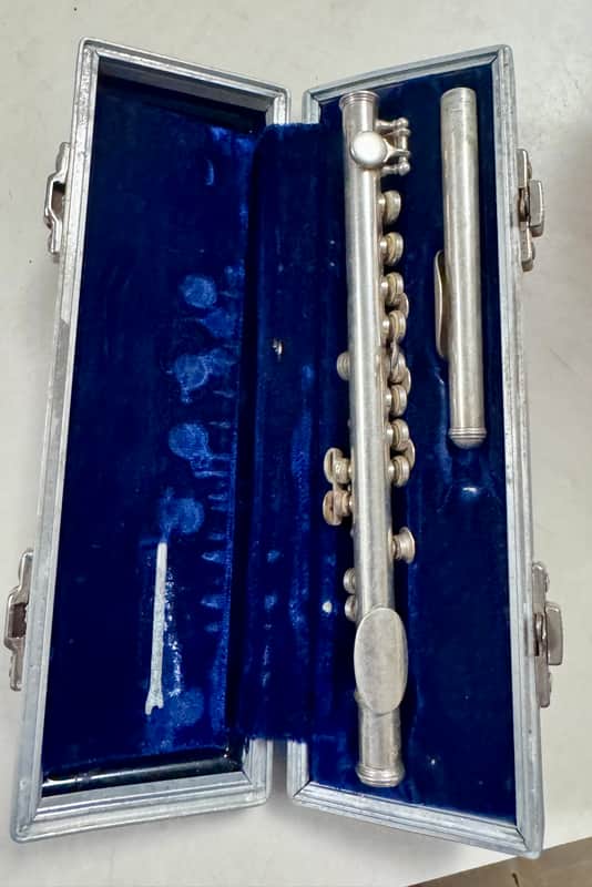 Armstrong Model 290 Vintage Silver Flute w/ Case - Silver image 1