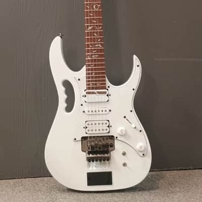 Ibanez JEM-JR-WH SUSTAINIAC Steve Vai Signature White image 18