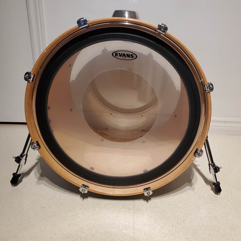 MAPEX "M" 22"x18" Bass Drum - Emerald Green Fade - Save $ image 1