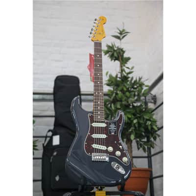 FENDER American Professional Classic Stratocaster Faded Black image 2