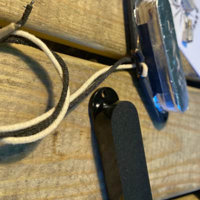 General Vintage Tone  Musicmaster Bass Pickup hand wound Alnico 5 scatter wound hand made  2020 Blac image 4