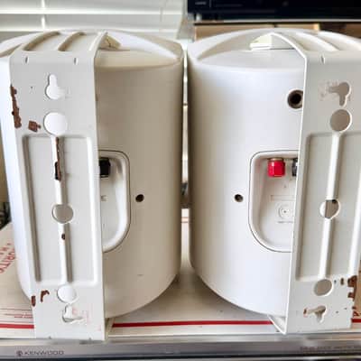 Klipsch AW-525 All Weather Outdoor Speakers w/ Mounting Brackets; Tested SEE VIDEO image 4