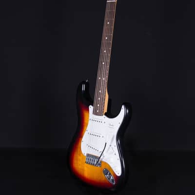 Fender Standard Stratocaster, Laurel FB, 3-Color Sunburst image 6