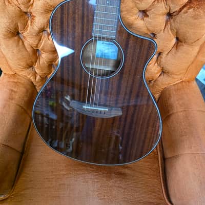 Breedlove Discovery S Concerto CE 2021 - Present - Edgeburst image 2