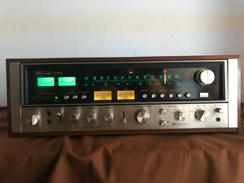 Sansui Vintage Stereo Receiver Model 9090DB image 1