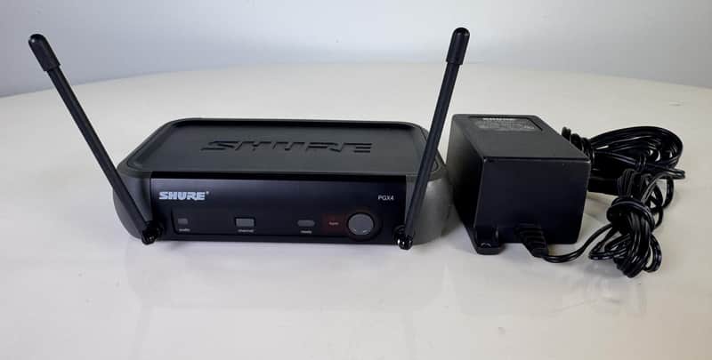 Shure PGX4 Wireless Receiver H6 524-542 MHz with Power Supply image 1
