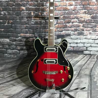 Univox Hollow body 1970’s Red image 1