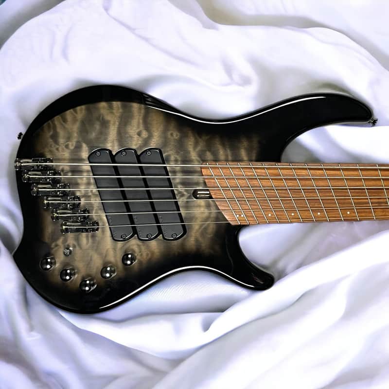 Dingwall Combustion 6 (3 Pickup), Blackburst w/ Pau Ferro *On Order, ETA DECEMBER* image 1