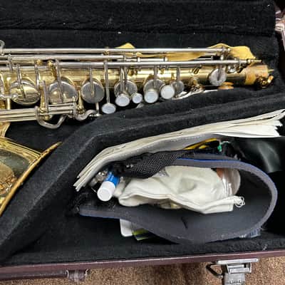 Yamaha YAS-23 Alto Saxophone with Hard shell case - USED image 3