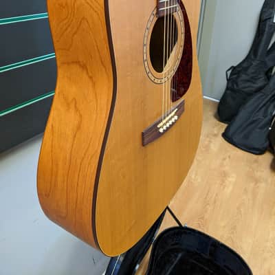 Simon & Patrick S&P 6 Spruce Natural Acoustic Guitar | Reverb Canada