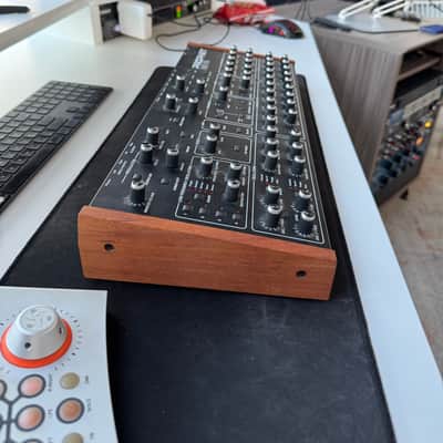 Dave Smith Instruments Prophet Rev2 Desktop 8-Voice Polyphonic Synthesizer 2017 - 2018 - Black image 2