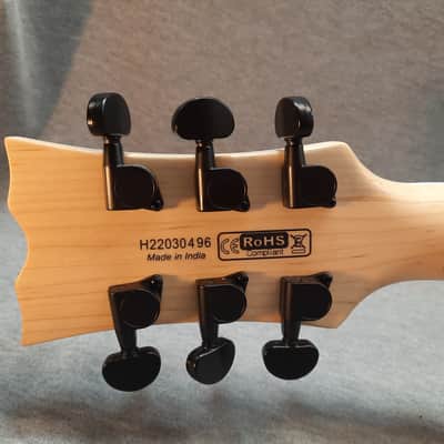 Dean Thoroughbred X Quilt Maple 2023 - Trans Blue Burst image 5