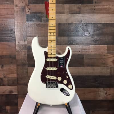 Fender American Professional II Stratocaster, Olympic White, Hard Case, Free Ship, 948 image 8