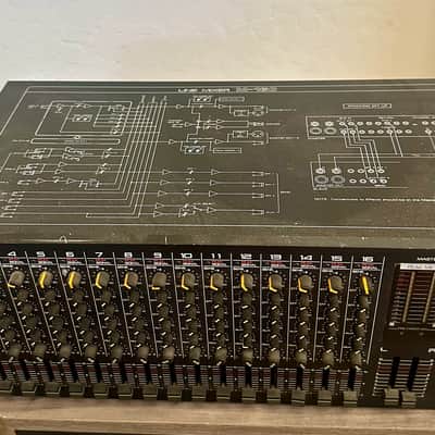 Roland M-160 16-Channel Line Mixer 1990s - Black image 1