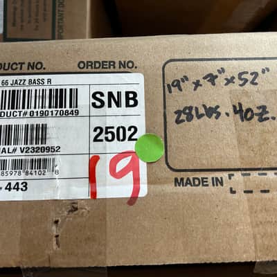Fender  AV II 1966 Jazz Bass - Seafoam Green /8lbs. 14.8oz. #V2320952 image 15