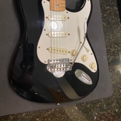 Fender Mexican Standard Stratocaster “squier series” 1995 Black image 2