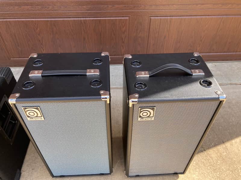 Ampeg SVT-210AV Classic Series 200-Watt 2x10" Bass Speaker Cabinet 2011 - Present - Black image 1