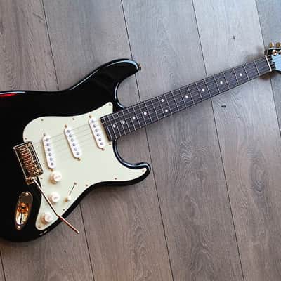 SUHR "Classic S SSS Gold Hardware, BKG" GIGBAG image 1